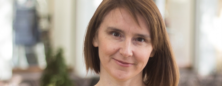 Інтерв’ю з Оленою Стрельник про феміністичні дослідження материнства в Україні