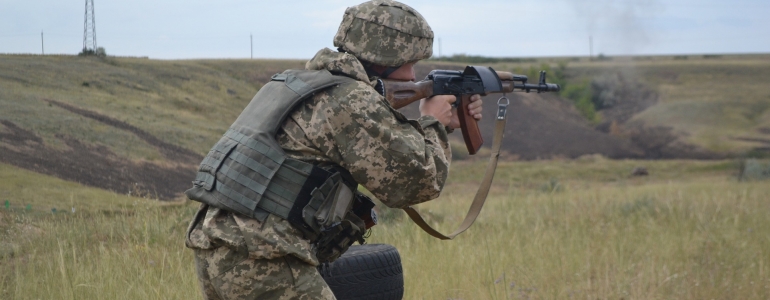 П’ять тез про фемінізм і мілітаризм