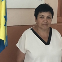 «Жінок в освіті більше, ніж чоловіків, але жінкам важче»: Ольга Осташ, завідувачка Маріямпільської філії Дубовецького ліцею на Івано-Франківщині